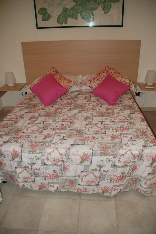 B&B Emily Brindisi Dış mekan fotoğraf