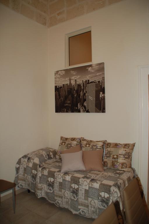 B&B Emily Brindisi Dış mekan fotoğraf