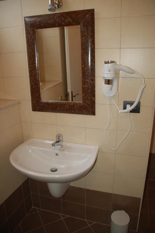 B&B Emily Brindisi Dış mekan fotoğraf